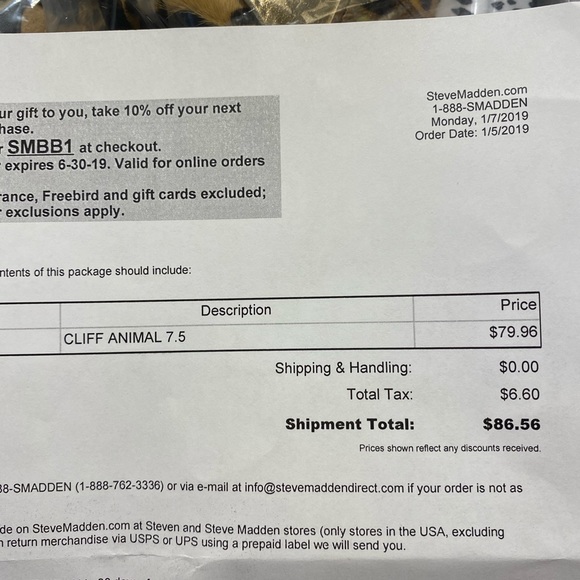 Sneakers - Picture 6 of 7